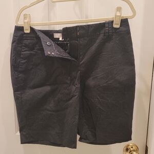 LOFT petites black shorts size 10P